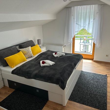 Ferienwohnung Waldblick, Faaker See Oberaichwald  Extérieur photo